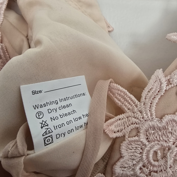 Lace floral peach cold shoulder formal maxi dress with high slit new with tags - Picture 13 of 14